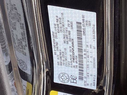 Used 2023 Ford Bronco Wildtrak image 34