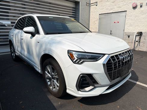 Used 2024 Audi Q3 2.0T Premium AWD/4WD image 3