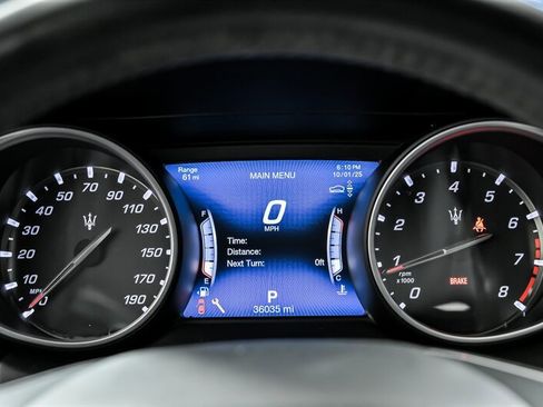 Used 2018 Maserati Levante image 24