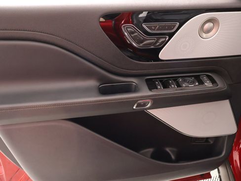 New 2026 Lincoln Aviator Reserve AWD/4WD image 17