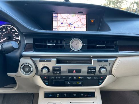 Used 2014 Lexus ES 350 image 22