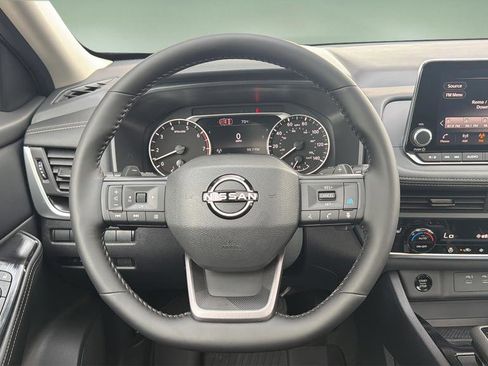 New 2026 Nissan Rogue SV AWD/4WD image 9