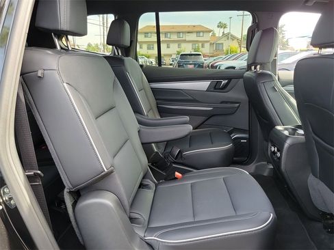 Used 2025 Buick Enclave Preferred image 26