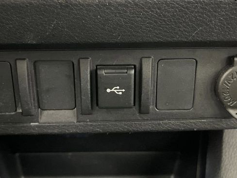 Used 2022 Toyota Tacoma SR image 21