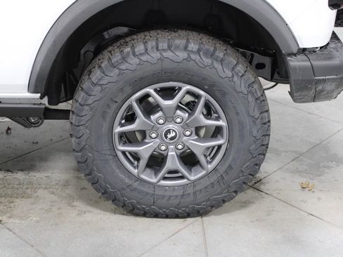 New 2025 Ford Bronco Badlands image 16