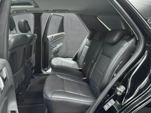 Used 2010 Mercedes-Benz ML 550 4MATIC image 29