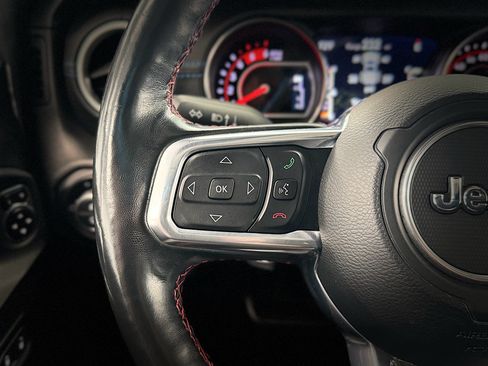 Used 2021 Jeep Gladiator Rubicon AWD/4WD image 18