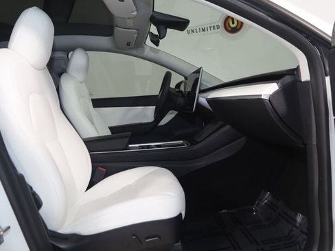 Used 2022 Tesla Model Y Performance AWD/4WD image 14