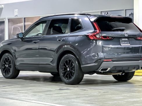 Used 2023 Honda CR-V Sport image 3