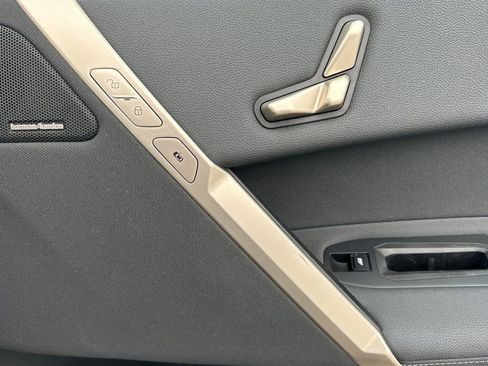 Used 2023 BMW iX xDrive50 w/ Convenience Package AWD/4WD image 19