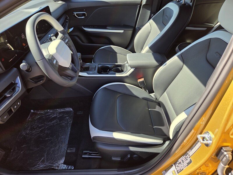 New 2026 Kia K4 GT-Line FWD image 6