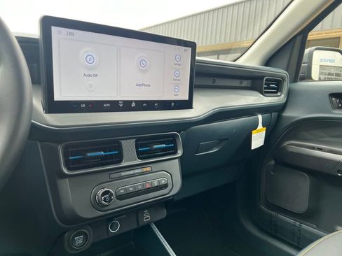 New 2025 Ford Maverick Lobo image 27