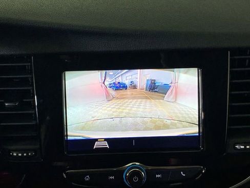 Used 2022 Buick Encore Preferred w/ Safety Package AWD/4WD image 41