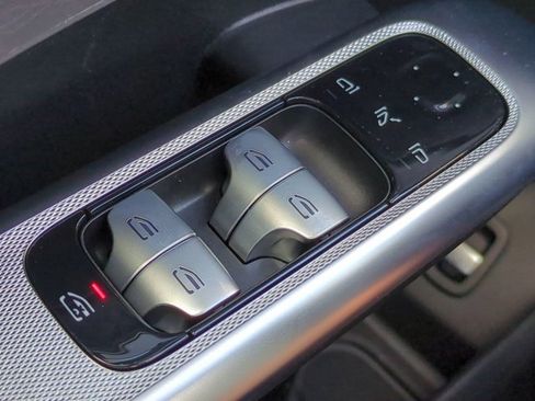 Used 2026 Mercedes-Benz GLC 300 GLC 300 image 24