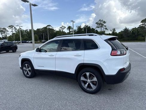 Used 2019 Jeep Cherokee Limited w/ Trailer Tow Group AWD/4WD image 5