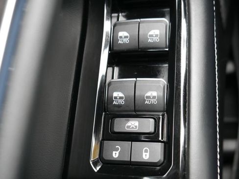 Used 2023 Jeep Grand Cherokee L Overland image 34