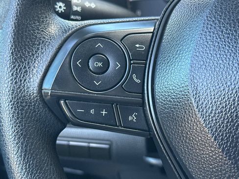Used 2024 Toyota Corolla LE FWD image 34