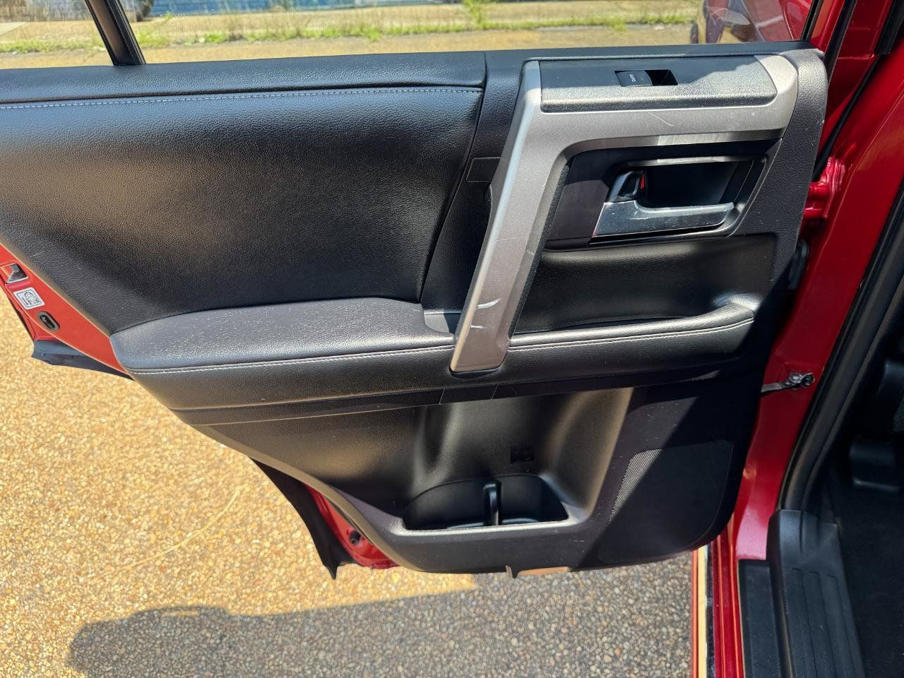 Used 2015 Toyota 4Runner Limited RWD image 21