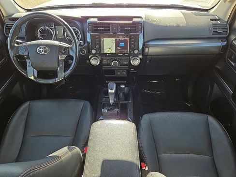 Used 2024 Toyota 4Runner TRD Off-Road Premium image 18