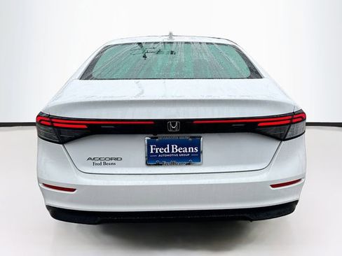 Certified 2023 Honda Accord EX image 6