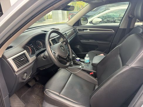 Used 2019 Volkswagen Atlas SE image 4