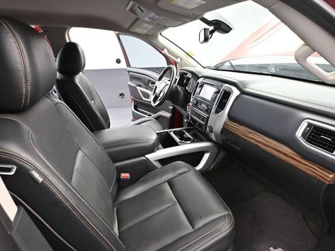 Used 2018 Nissan Titan SL w/ Texas Titan Edition AWD/4WD image 46
