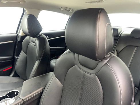 Used 2026 Genesis G70 2.5T RWD image 27