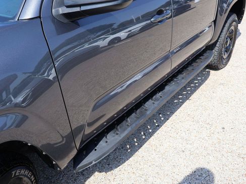 Used 2019 Toyota Tacoma SR w/ SR Convenience Package RWD image 11