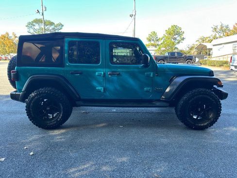 Used 2019 Jeep Wrangler Unlimited Sport S image 6