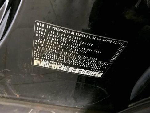 Used 2022 Volkswagen Tiguan SE FWD image 13