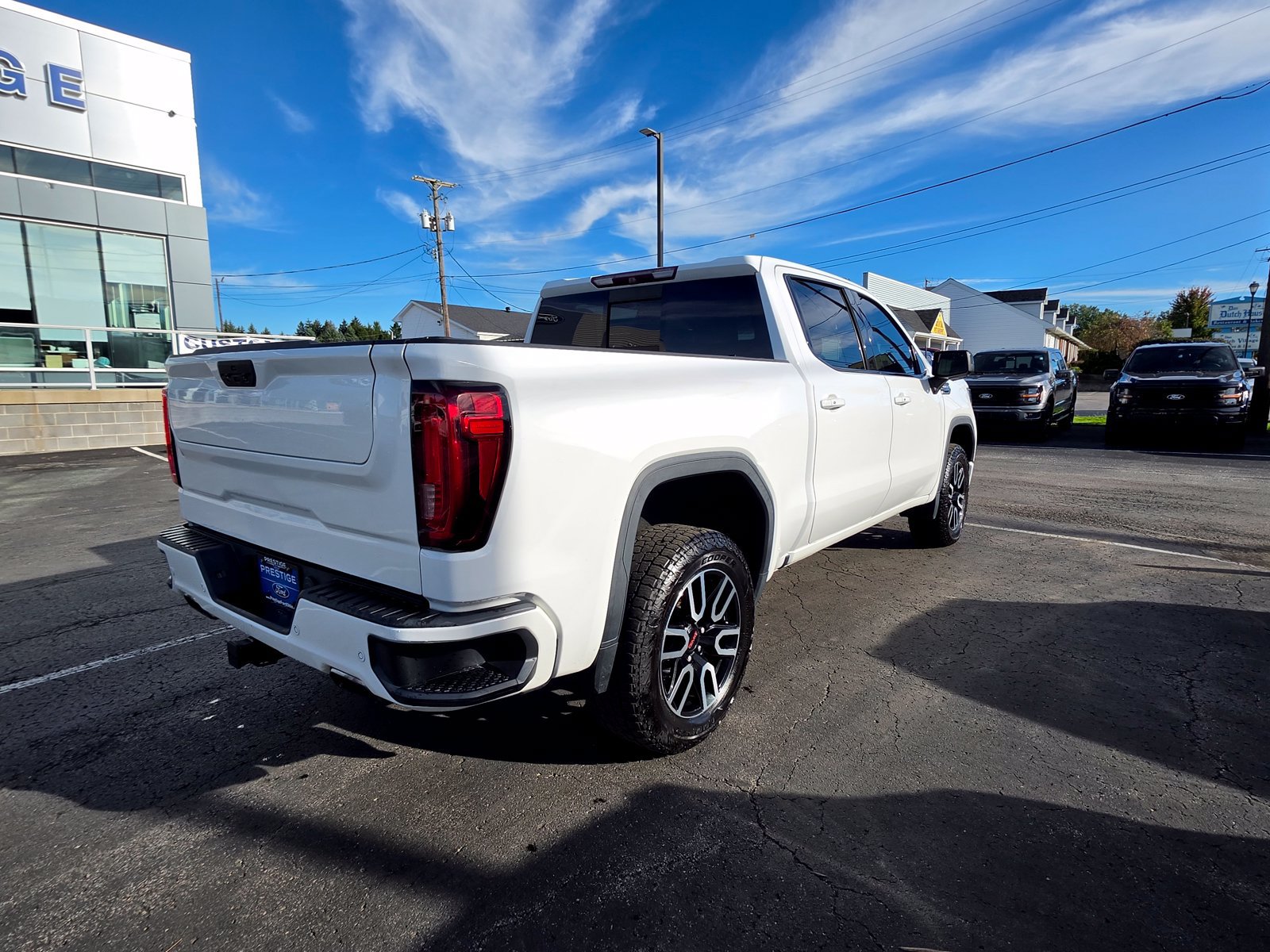 Used 2019 GMC Sierra 1500 AT4 w/ AT4 Premium Package AWD/4WD image 4
