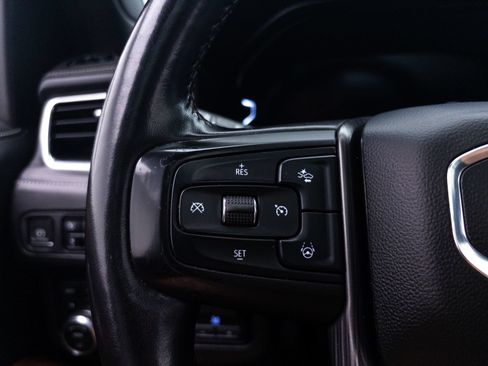 Used 2023 GMC Yukon Denali Ultimate AWD/4WD image 41