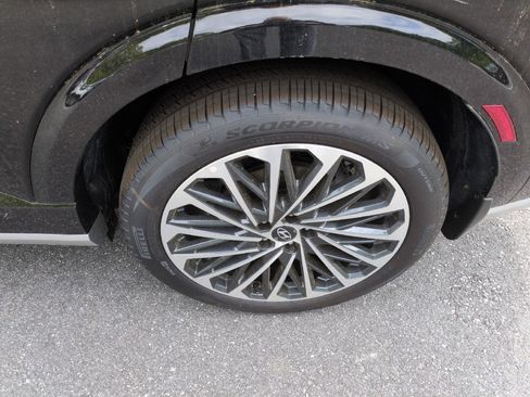 New 2026 Hyundai Palisade Calligraphy FWD image 11