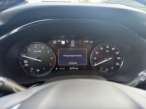Used 2023 Buick Envision Avenir AWD/4WD image 9
