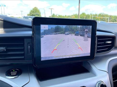 Used 2021 Ford Explorer XLT AWD/4WD image 19