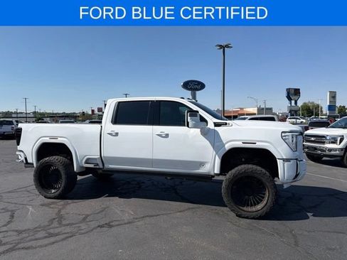 Used 2024 GMC Sierra 3500 Denali Ultimate AWD/4WD image 3