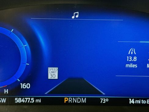 Used 2020 Ford Explorer Platinum w/ Premium Technology Package image 15