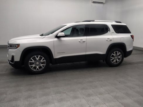 Used 2021 GMC Acadia SLT w/ Technology Package FWD image 2
