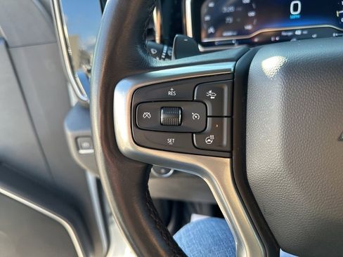 Used 2022 Chevrolet Silverado 1500 LT w/ Z71 Off-Road Package image 18