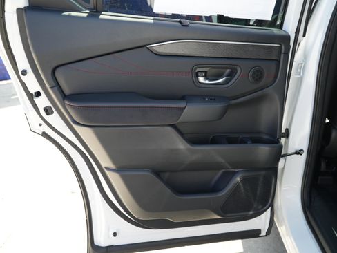 New 2026 Honda Pilot Black Edition image 18