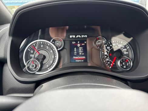 Used 2024 RAM 2500 Big Horn w/ Bed Utility Group image 15