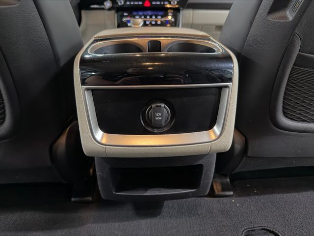 Used 2024 Kia Carnival EX FWD image 30
