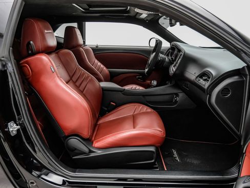 Used 2022 Dodge Challenger SRT Hellcat RWD image 61