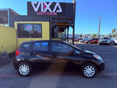 Used 2016 Nissan Versa Note SV FWD image 5