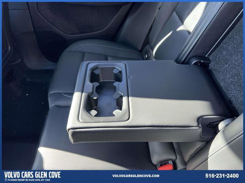 Used 2026 Volvo XC40 B5 Core w/ Climate Package image 10