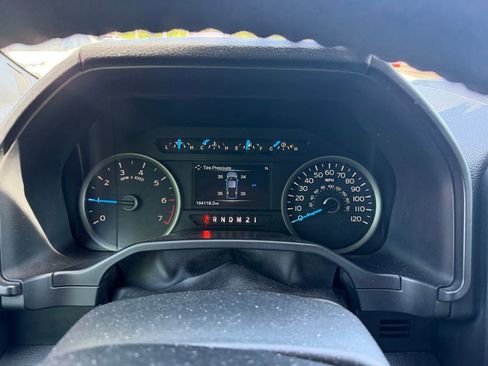 Used 2015 Ford F150 XLT w/ Equipment Group 302A Luxury AWD/4WD image 13