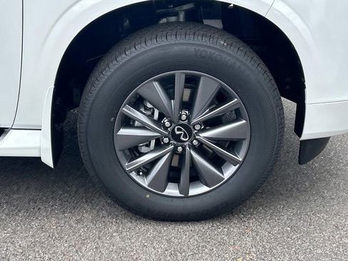 New 2026 INFINITI QX80 Pure RWD image 9