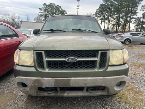 Used 2001 Ford Explorer Sport image 2