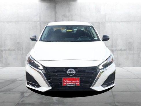 Certified 2025 Nissan Altima 2.5 SV FWD image 4