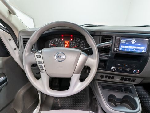 Used 2020 Nissan NV 2500 S image 18